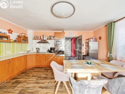 Prodej rodinného domu Ronov nad Doubravou, Spojovací 228 č. 10