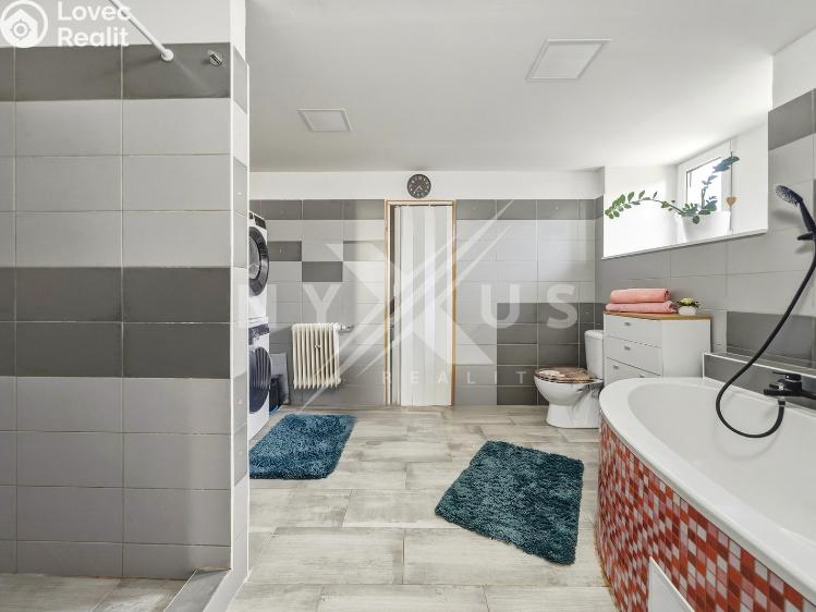 Sale hotel Ronov nad Doubravou, Spojovací 228 č. 8