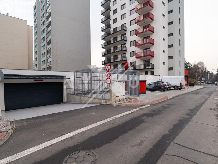 Prodej bytu 2+KK Praha, Malkovského 948 č. 27