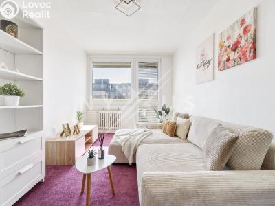 Продаж квартири 3+1 Praha, Veltruská č. 11