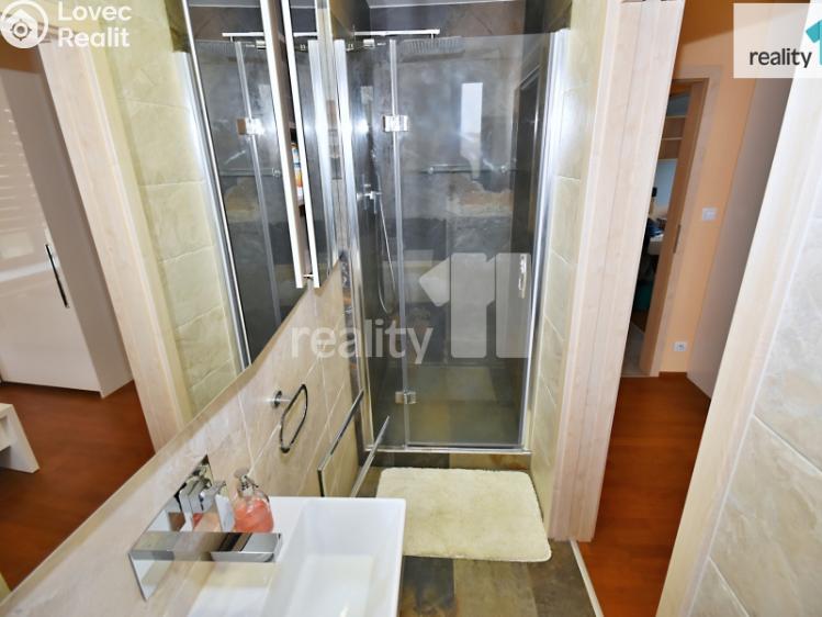 Prodej bytu 4+KK Praha 9, Nademlejnská č. 10