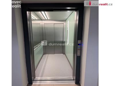 Оренда квартири 2+KK Karlovy Vary, Rolavská č. 19