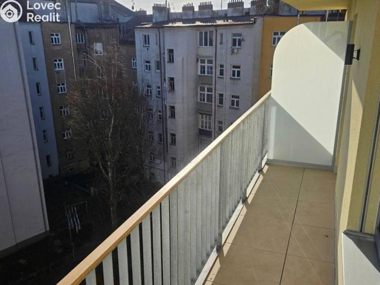 Pronájem bytu 2+KK Praha, Andrštova 1338/6 č. 5