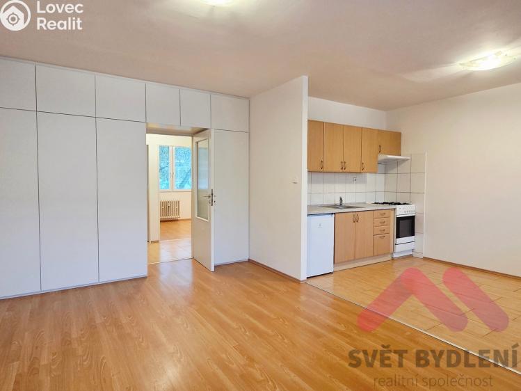 Pronájem bytu 3+1 Praha, Milevská č. 2