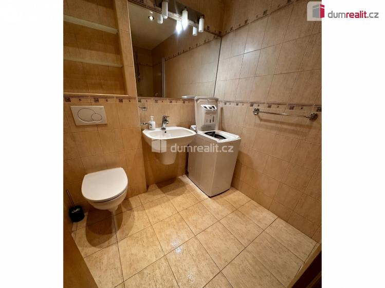 Pronájem bytu 2+1 Zlín, třída Tomáše Bati č. 5