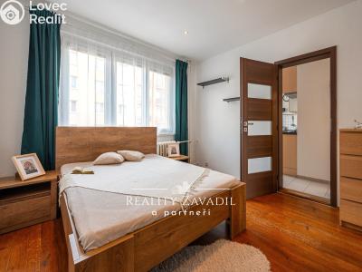 Pronájem bytu 2+1 Praha, Na vrcholu č. 3