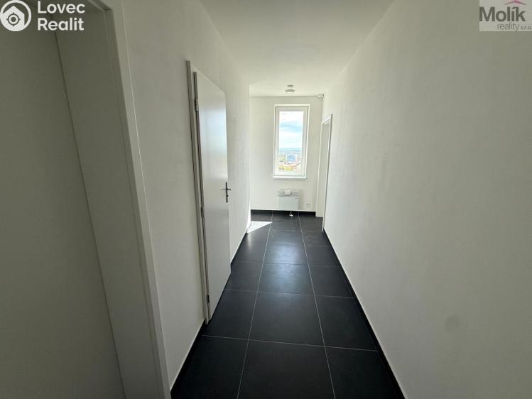 Pronájem bytu 3+KK Chomutov, Žižkovo náměstí 4796 č. 12