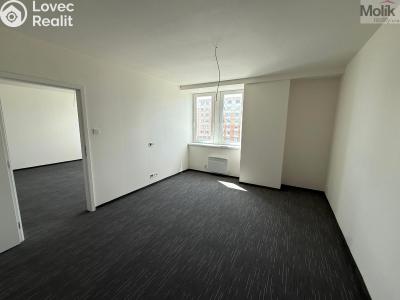 Rent apartment 2+KK Chomutov, Žižkovo náměstí 4796 č. 8