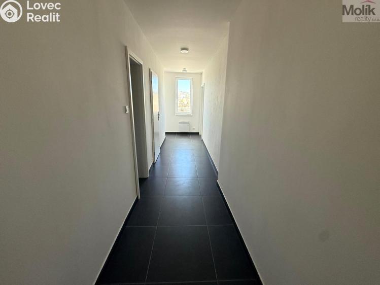 Pronájem bytu 3+KK Chomutov, Žižkovo náměstí 4796 č. 9