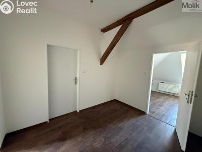 Rent apartment 2+KK Chomutov, 28. října č. 9