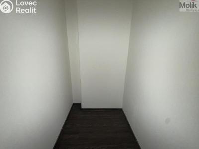 Rent apartment 2+1 Chomutov, 28. října č. 14