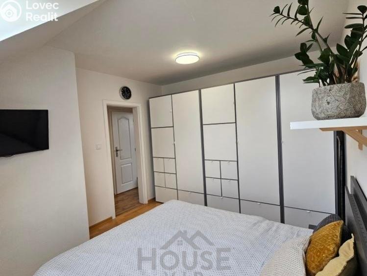 Prodej bytu 2+KK Holubice, Za Dvorem č. 6