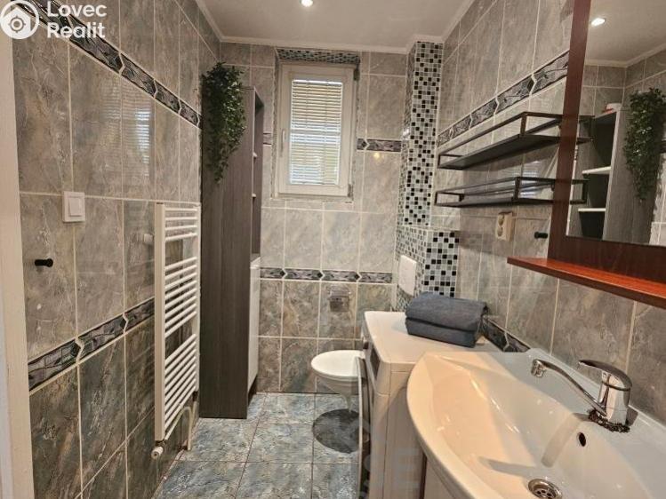 Prodej bytu 2+KK Holubice, Za Dvorem č. 7