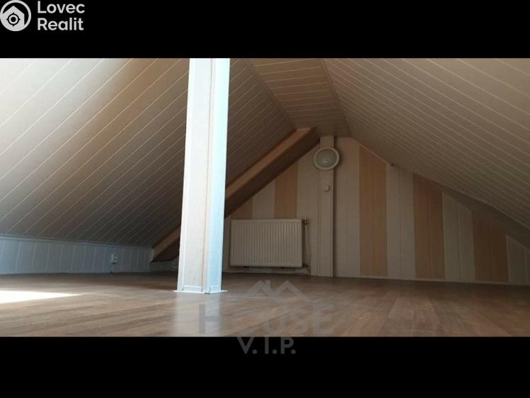 Prodej bytu 2+KK Holubice, Za Dvorem č. 11