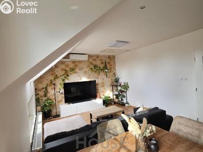 Prodej bytu 2+KK Holubice, Za Dvorem č. 1