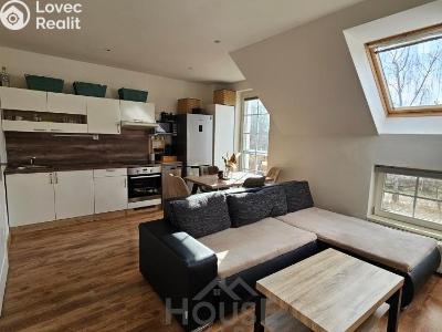 Prodej bytu 2+KK Holubice, Za Dvorem č. 2