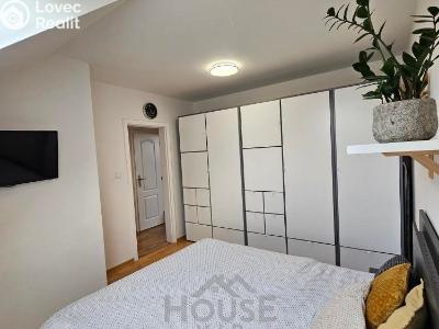 Prodej bytu 2+KK Holubice, Za Dvorem č. 6