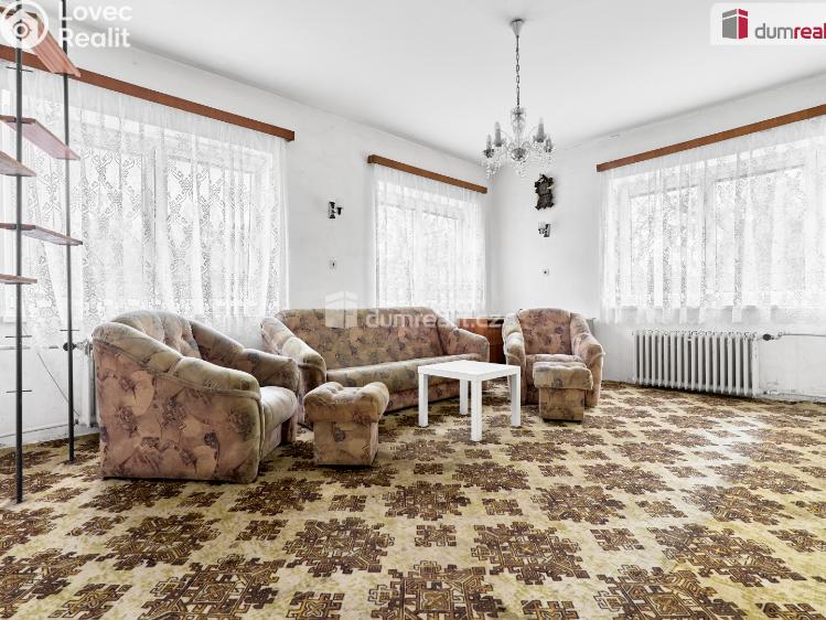 Prodej rodinného domu Plesná č. 7