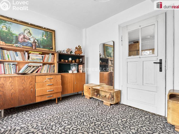 Prodej rodinného domu Plesná č. 15