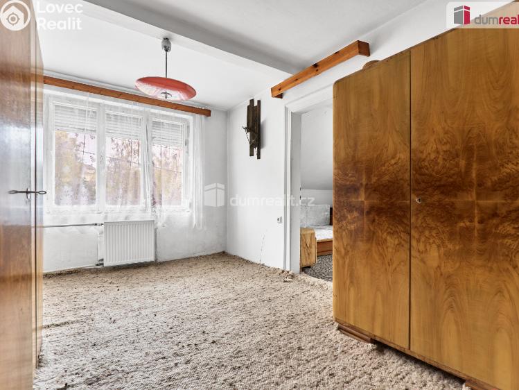 Prodej rodinného domu Plesná č. 17