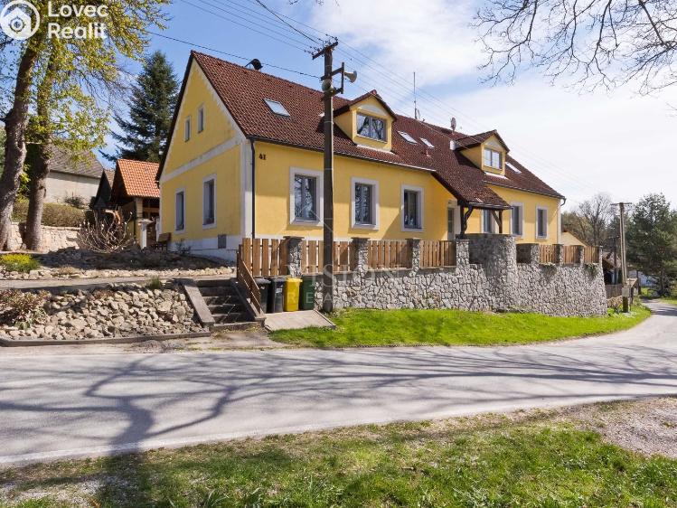 Sale hotel Kamenný Malíkov č. 1