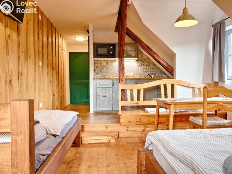 Sale hotel Kamenný Malíkov č. 4