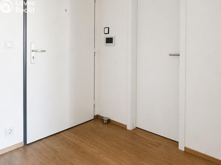 Pronájem bytu 2+KK Praha, Na Maninách č. 8