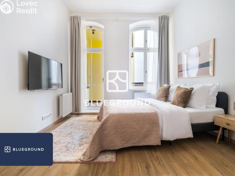 Pronájem bytu 1+KK Praha, Prvního pluku č. 3