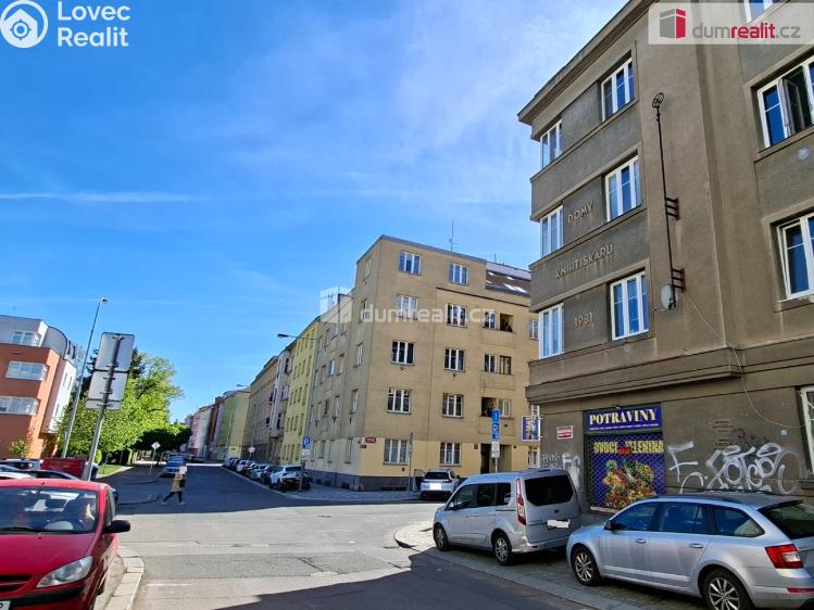 Pronájem bytu 3+KK Praha 10, Saratovská č. 37