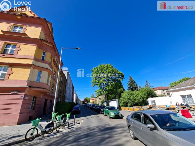 Pronájem bytu 3+KK Praha 10, Saratovská č. 38