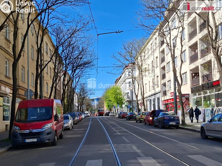 Pronájem bytu 3+KK Praha 10, Saratovská č. 40