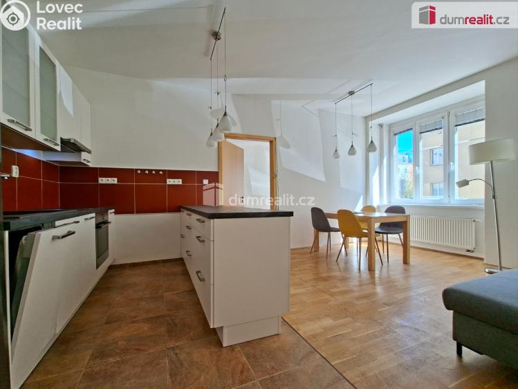 Pronájem bytu 3+KK Praha 10, Saratovská č. 17
