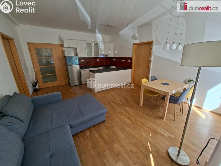 Pronájem bytu 3+KK Praha 10, Saratovská č. 22