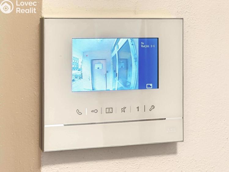 Pronájem bytu 2+KK Praha, Mojmírova 1710/15 č. 14