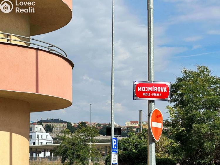 Pronájem bytu 2+KK Praha, Mojmírova 1710/15 č. 19