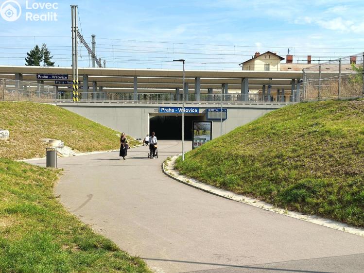 Pronájem bytu 2+KK Praha, Mojmírova 1710/15 č. 21