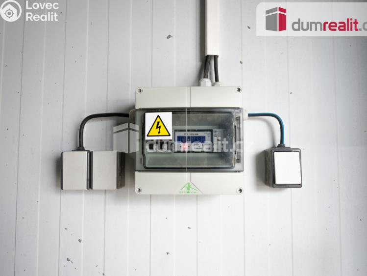 Pronájem skladového prostoru Poděbrady, Stavební č. 4