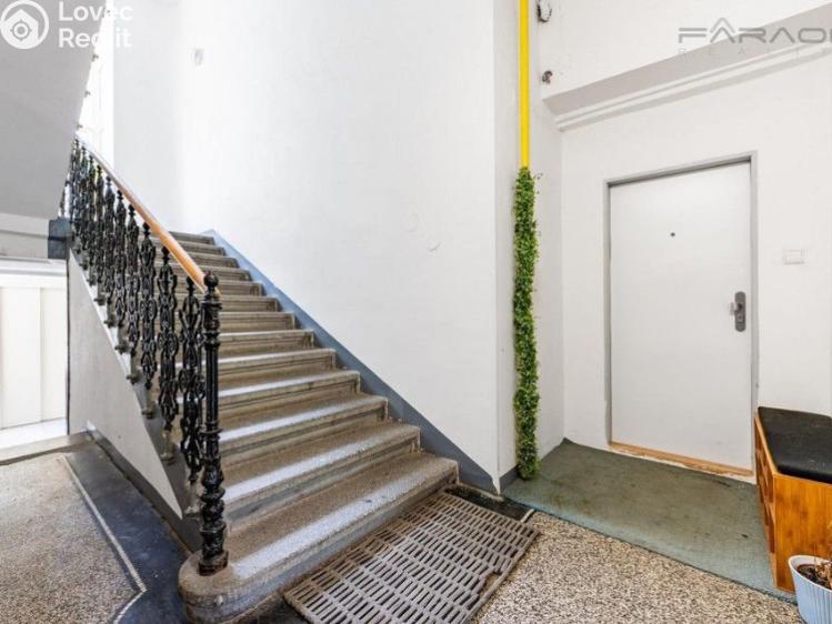 Pronájem bytu 3+1 Praha, Bělehradská č. 6