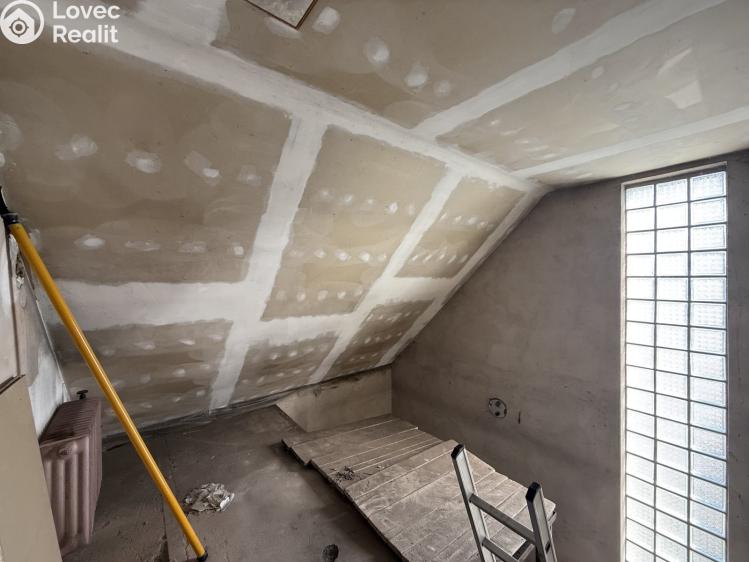 Prodej rodinného domu Besednice, Školní 291 č. 7