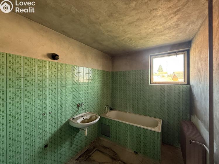 Prodej rodinného domu Besednice, Školní 291 č. 11