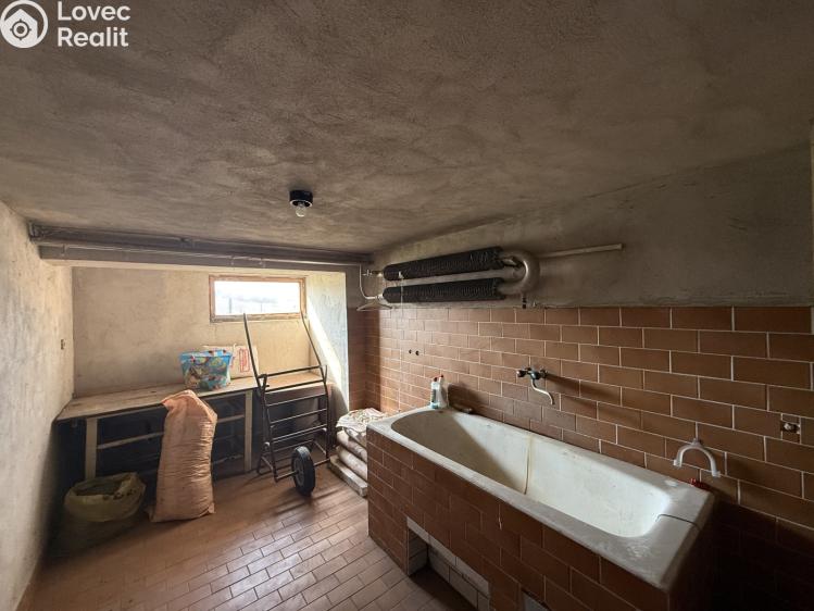 Prodej rodinného domu Besednice, Školní 291 č. 18