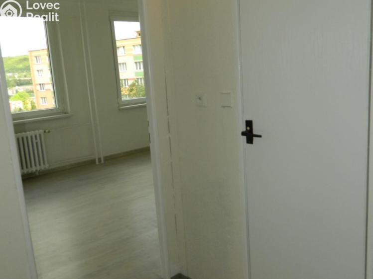 Pronájem bytu 1+KK Most, Česká 376/9 č. 10