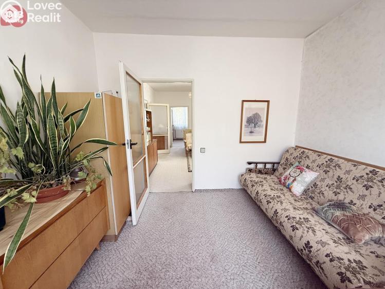 Prodej bytu 3+1 Karlovy Vary, Krymská č. 5