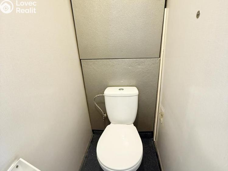 Prodej bytu 3+1 Karlovy Vary, Krymská č. 11