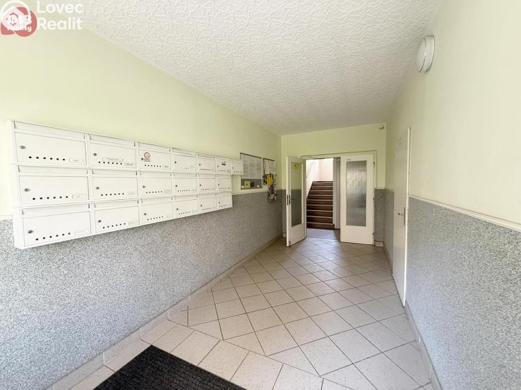 Prodej bytu 3+1 Karlovy Vary, Krymská č. 15