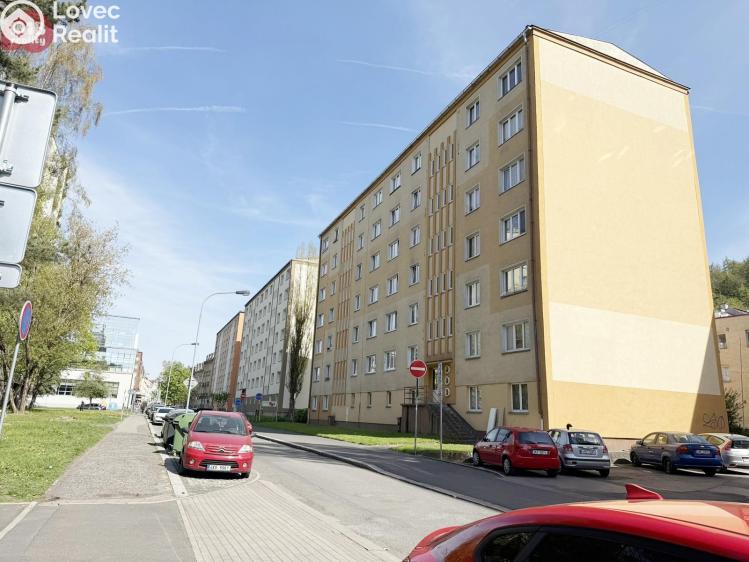 Prodej bytu 3+1 Karlovy Vary, Krymská č. 16