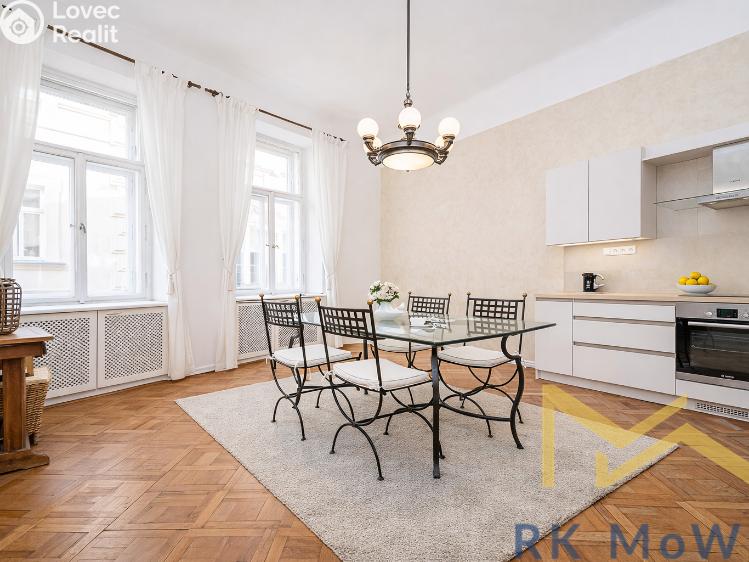 Pronájem bytu 3+1 Praha, Malostranské náměstí č. 5