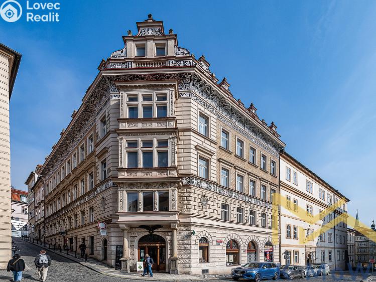 Pronájem bytu 3+1 Praha, Malostranské náměstí č. 10