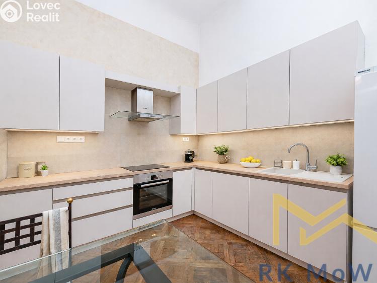 Rent apartment 3+1 Praha, Malostranské náměstí č. 1