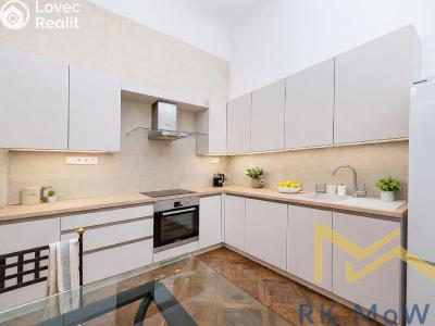 Pronájem bytu 3+1 Praha, Malostranské náměstí č. 2